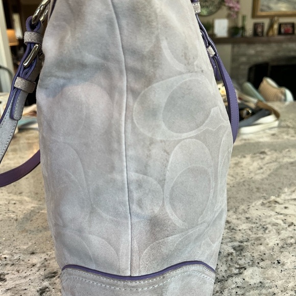 COACH Large Gray Suede Shoulder/Tote Bag NEEDS cleaning - Picture 6 of 9